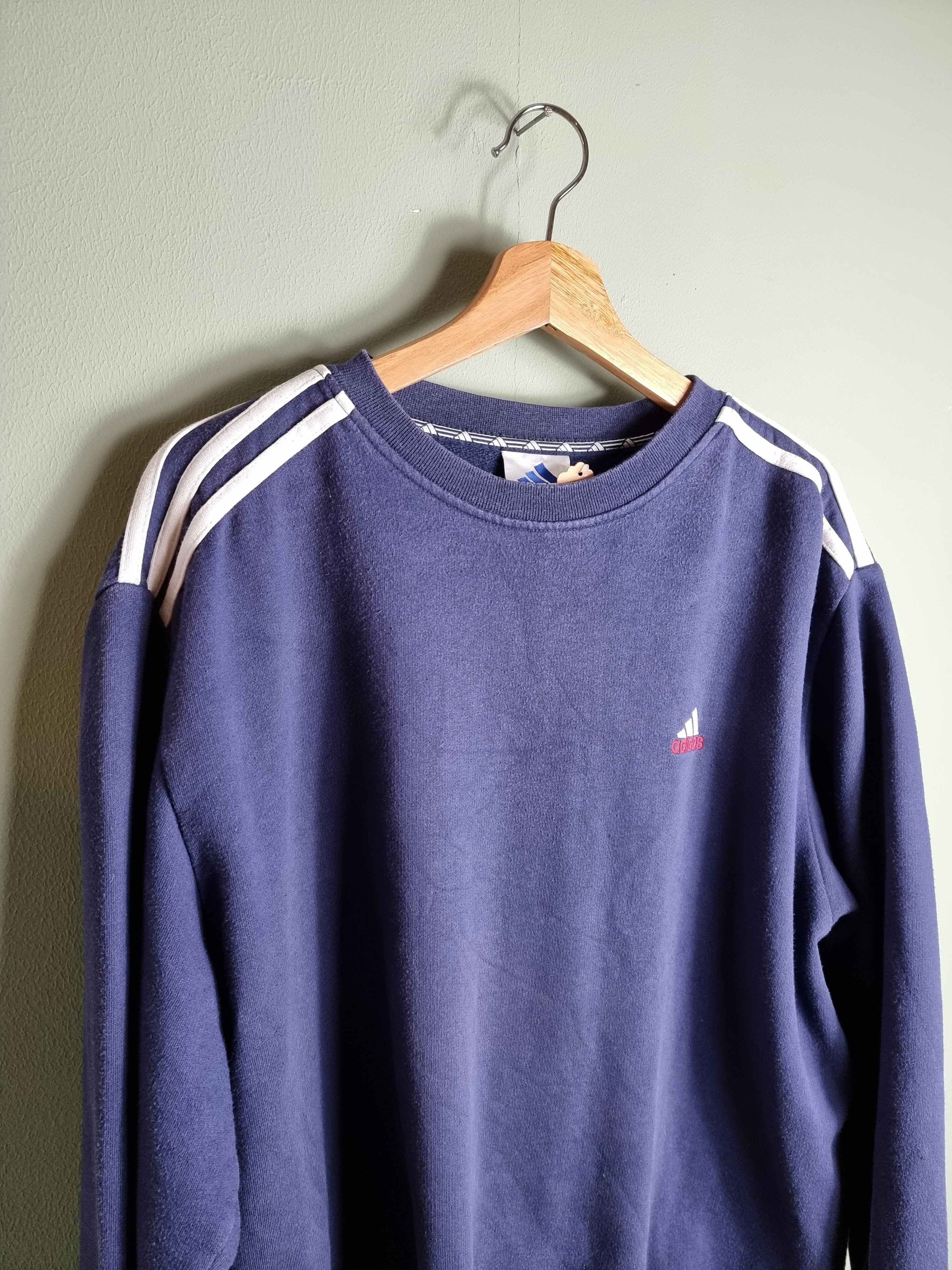 Classic adidas sweater - L