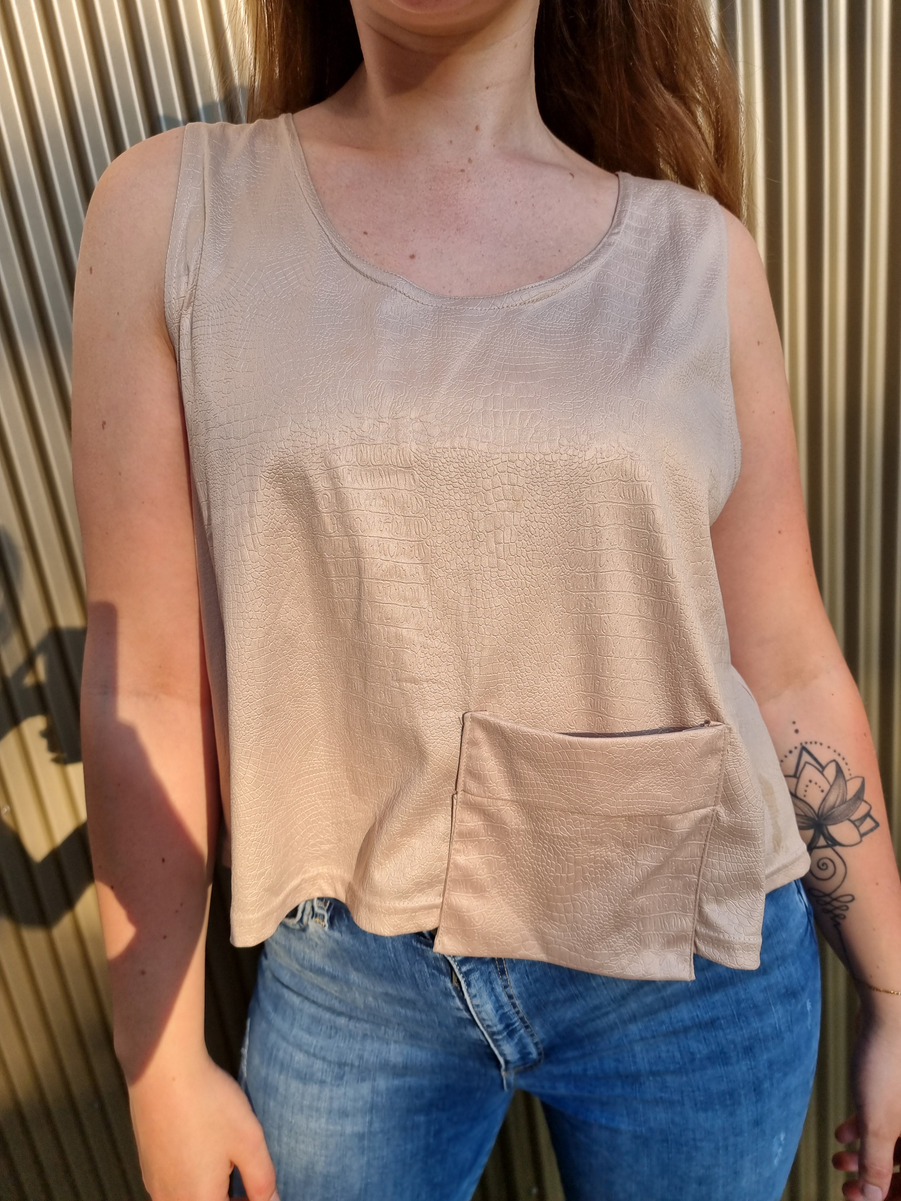 Gouden top met slangenprint | M/L
