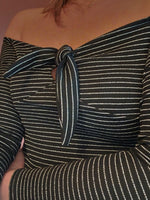 Afbeelding in Gallery-weergave laden, Zwart/zilveren off shoulder top - S
